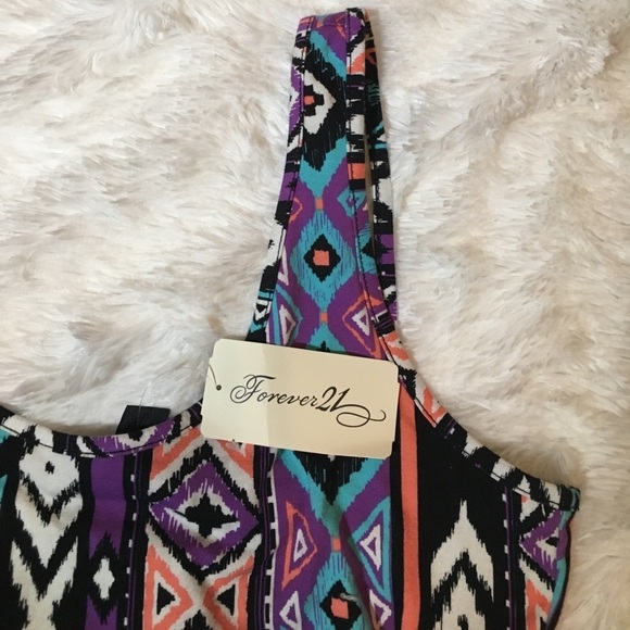 Forever 21 Aztec Crop Top - Picture 2 of 6